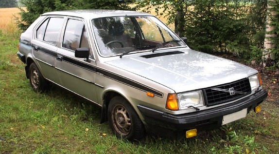 Volvo 340-360